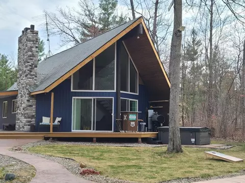 4745 Newcosta Ave, Newaygo, MI 49337