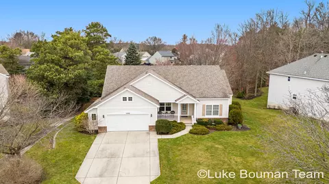 1495 Stoneylake Dr, Holland, MI 49424