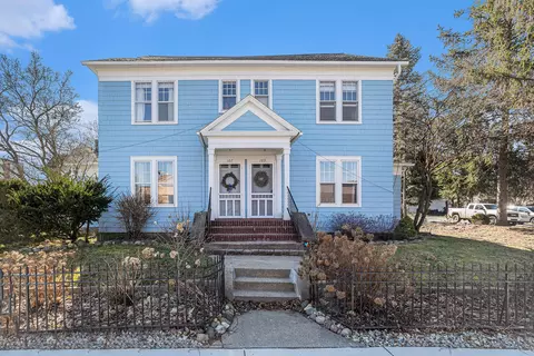 107 W 109 W Green St, Marshall, MI 49068
