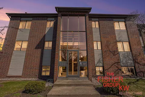 3344 Devonwood Hills Dr #A, Grand Rapids, MI 49525