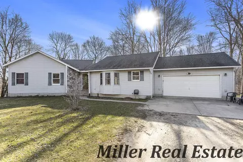 6496 Barber Rd, Hastings, MI 49058
