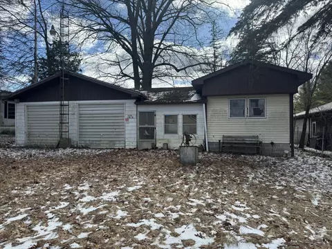 6209 Lake Dr, Mecosta, MI 49332