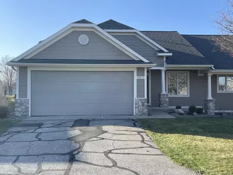 3900 Windsor Hill Dr #16, Hudsonville, MI 49426