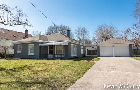 1415 Parkhurst Ave NW, Grand Rapids, MI 49504