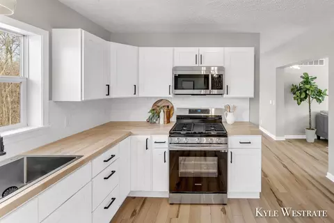 7158 Riverwood Dr, Belding, MI 48809 photo 18
