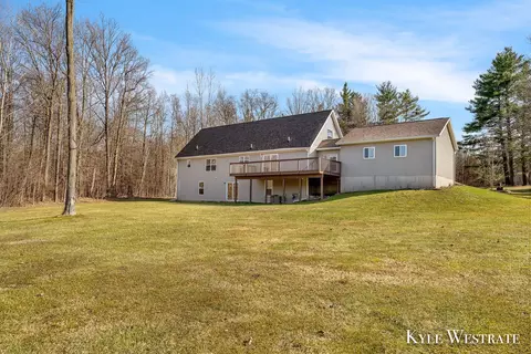 7158 Riverwood Dr, Belding, MI 48809 photo 50