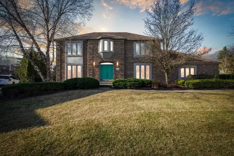 48797 Normandy Ct W, Plymouth, MI 48170
