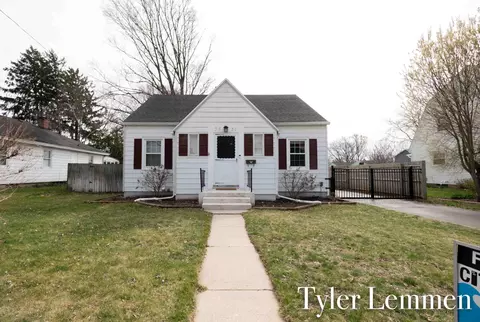 3538 Van Buren St, Hudsonville, MI 49426