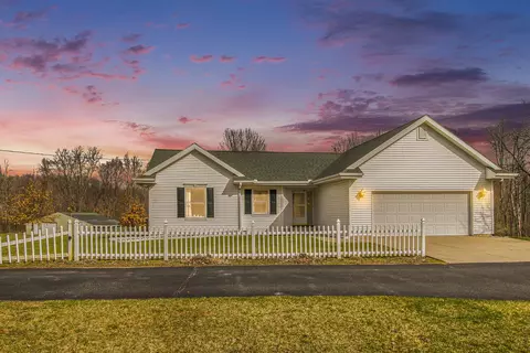 2898 Kiddville Rd, Orleans, MI 48865