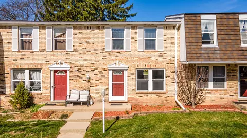 6147 Scotmar Dr, Lansing, MI 48911