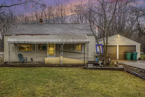 279 Reynolds Rd, Springfield, MI 49037