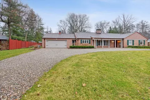 3923 W Kathmar Dr, Jackson, MI 49203 photo 2