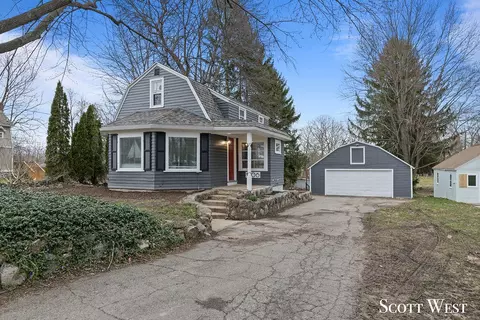 1906 Kinney Ave NW, Grand Rapids, MI 49534