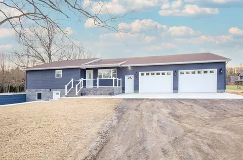 6896 Grand River Rd, Rives Junction, MI 49277