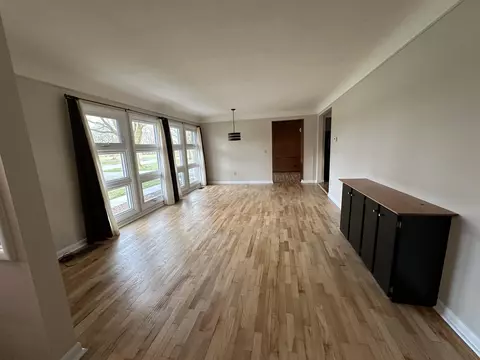 1010 Red Mill Dr, Tecumseh, MI 49286 photo 2