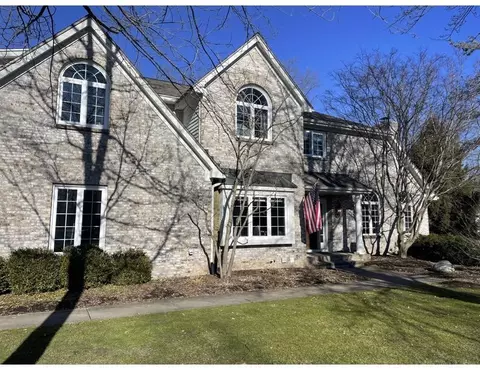 110 Mercer Dr SE, Grand Rapids, MI 49506