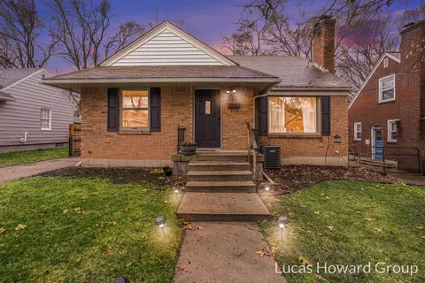 1535 Rossman Ave SE, Grand Rapids, MI 49507