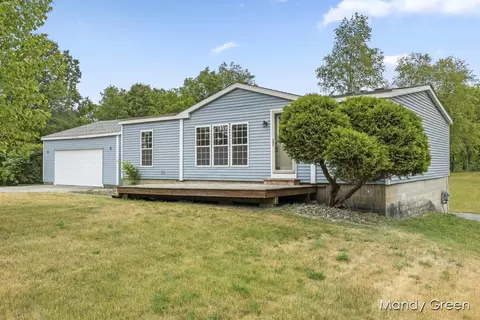 16900 Bass Lake Ave NE, Gowen, MI 49326