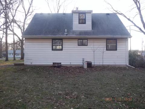 249 13th St, Plainwell, MI 49080 photo 5