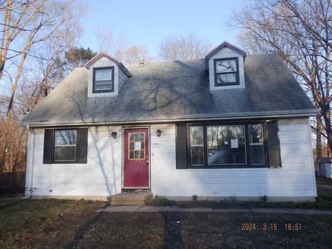 249 13th St, Plainwell, MI 49080