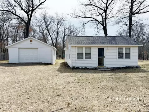 7750 Holton Rd, Holton, MI 49425