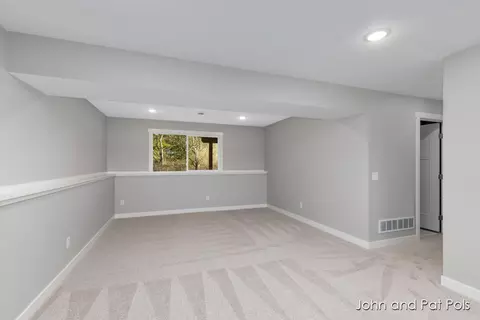 606 Rust Ave, Big Rapids, MI 49307 photo 13
