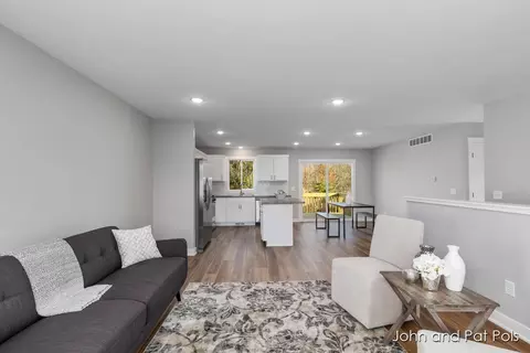 606 Rust Ave, Big Rapids, MI 49307 photo 6