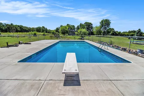 2478 Katie Ln, Parma, MI 49269 photo 3