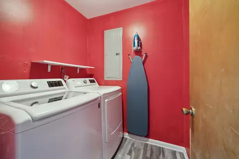 1018 Coolidge Ave, Clawson, MI 48017 photo 22