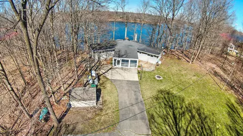 17750 Dutch Settlement St, Vandalia, MI 49095