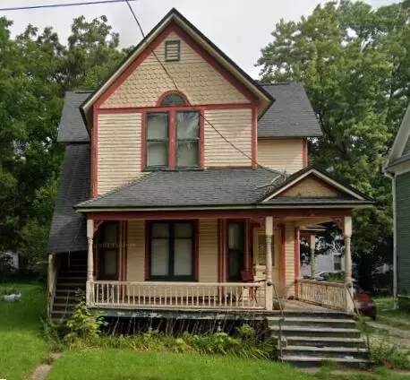 712 W Walnut St, Kalamazoo, MI 49007