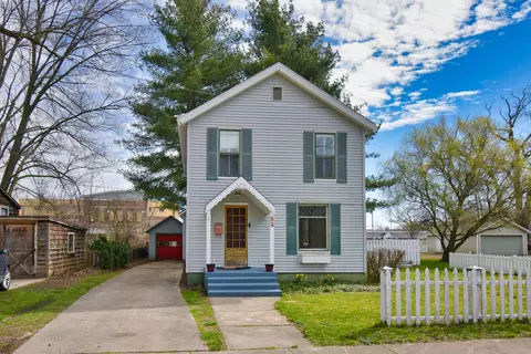 37 N Lincoln Ave, Niles, MI 49120