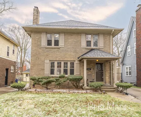 1121 Giddings Ave SE, Grand Rapids, MI 49506