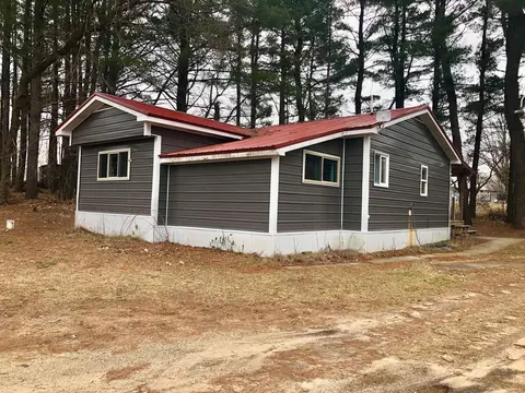 2567 E Blaine St, Free Soil, MI 49411