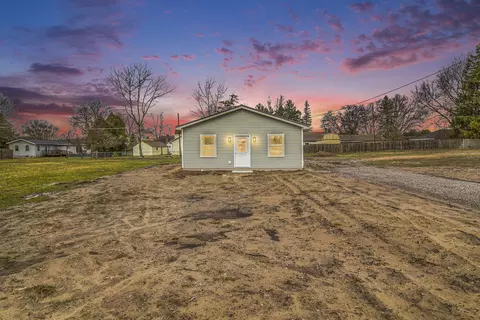109 Gay St, Scottville, MI 49454