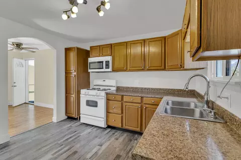 628 S Cloverhill Rd, Jackson, MI 49201 photo 9
