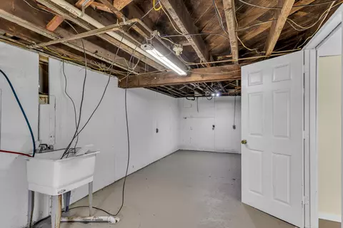 628 S Cloverhill Rd, Jackson, MI 49201 photo 32