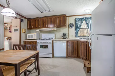 22874 Riverside Dr, Mendon, MI 49072 photo 8
