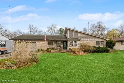 1908 Elm Ter, Benton Harbor, MI 49022