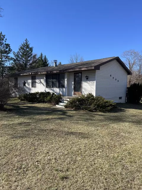 6990 Vining Rd, Greenville, MI 48838