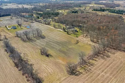 H Schrepfer Road, Howell, MI 48855 photo 2
