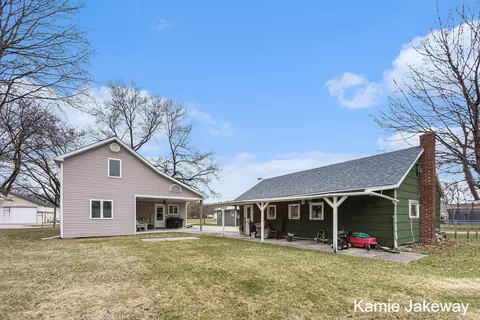 610 S Front St, Belding, MI 48809 photo 6
