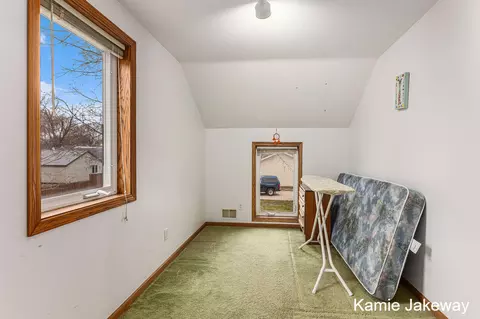 610 S Front St, Belding, MI 48809 photo 19