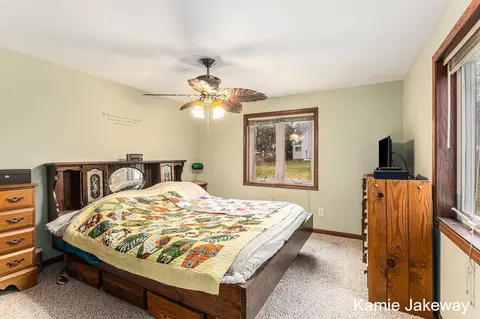 610 S Front St, Belding, MI 48809 photo 15