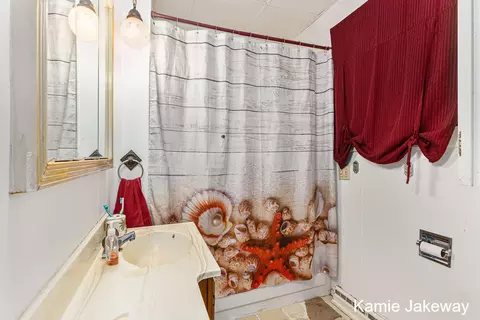 610 S Front St, Belding, MI 48809 photo 17