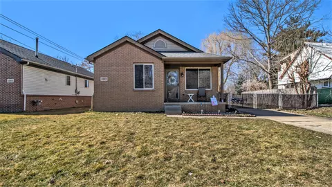 11889 Camden St, Livonia, MI 48150