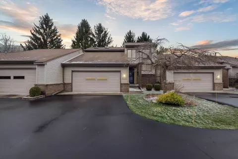1516 Heather Vale Dr #53, Jackson, MI 49203