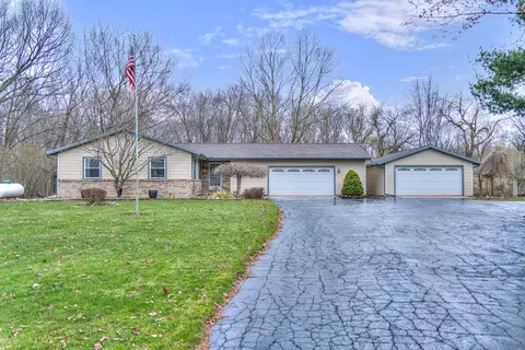 5809 Farwell Lake Rd, Horton, MI 49246