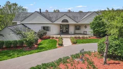 3651 Barton Farm Dr, Ann Arbor, MI 48105