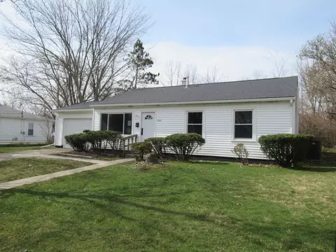 1021 Hall St, Albion, MI 49224